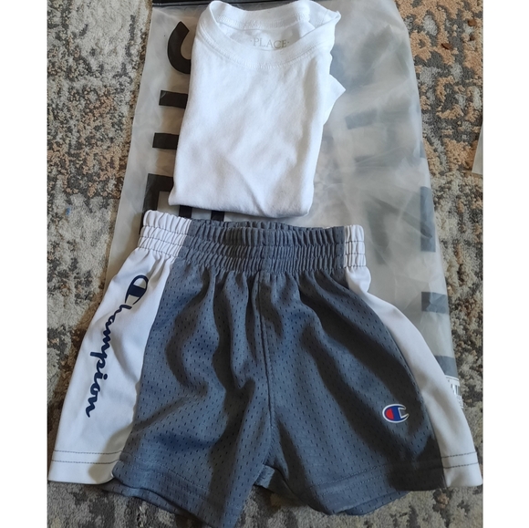 2pc Shorts Set - Picture 2 of 2